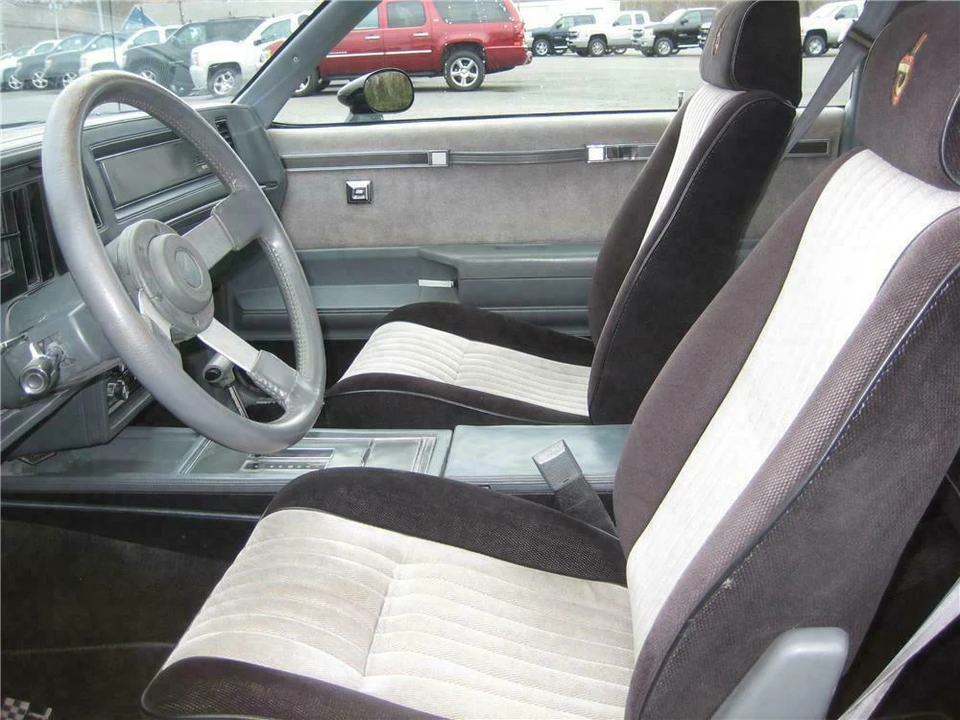 1987 Buick Grand National - Image 4 of 5