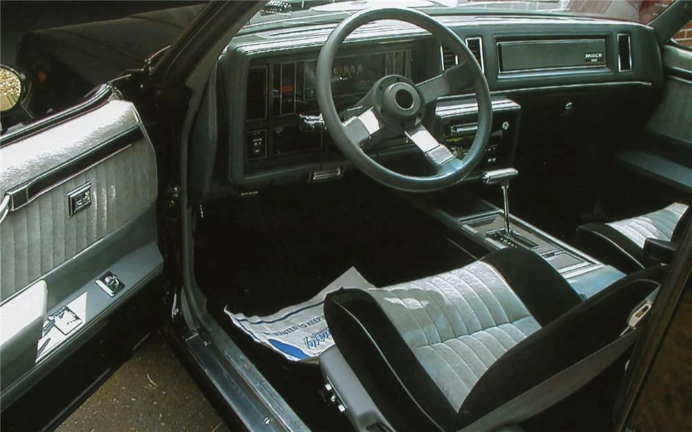 1987 Buick Grand National - Image 3 of 3