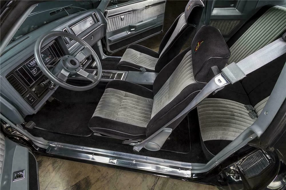 1987 Buick Grand National - Image 4 of 5