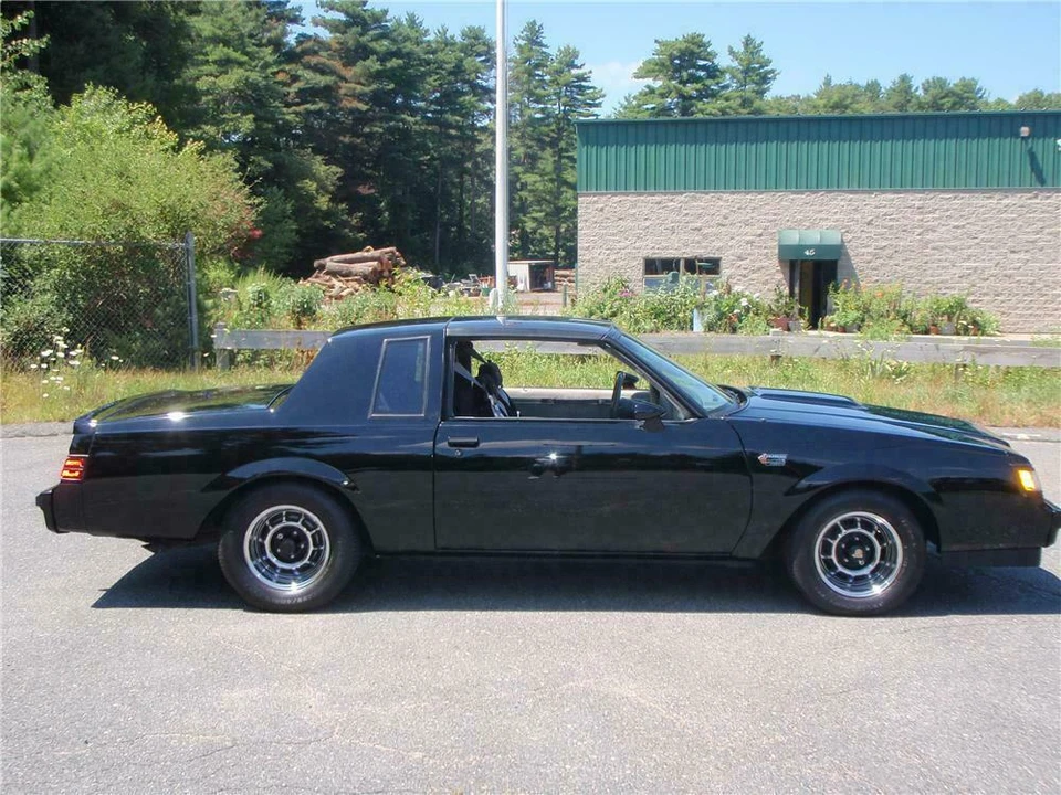 1987 Buick Grand National - Image 5 of 5