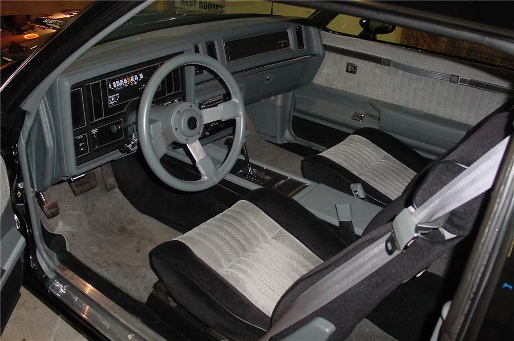 1987 Buick Grand National - Image 4 of 5
