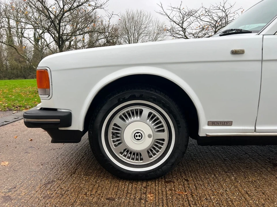 1987 Bentley Mulsanne 1st Gen - Image 16 of 30