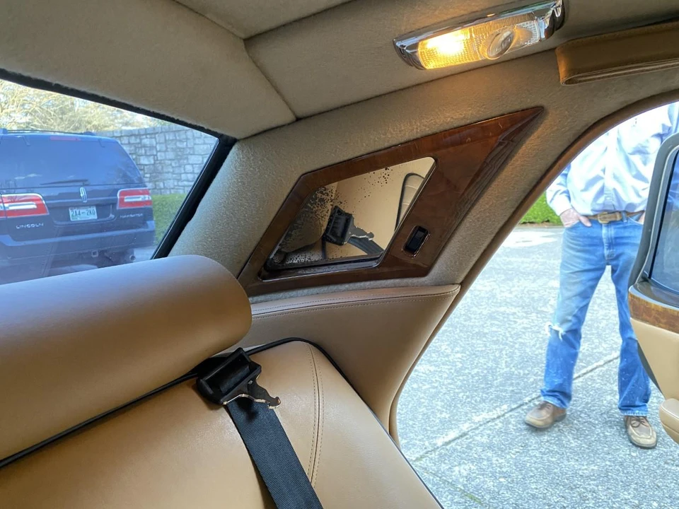 1987 Bentley Mulsanne 1st Gen - Image 14 of 26