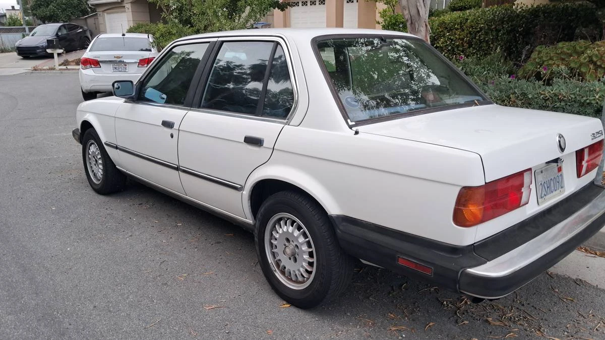 1987 BMW E30 3 Series - Image 3 of 4