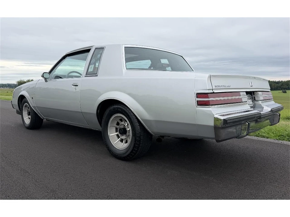 1987 Buick Regal - Image 16 of 31
