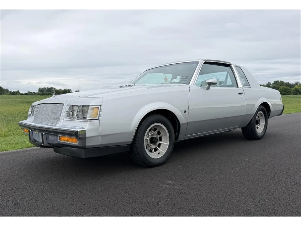 1987 Buick - Image 29 of 31