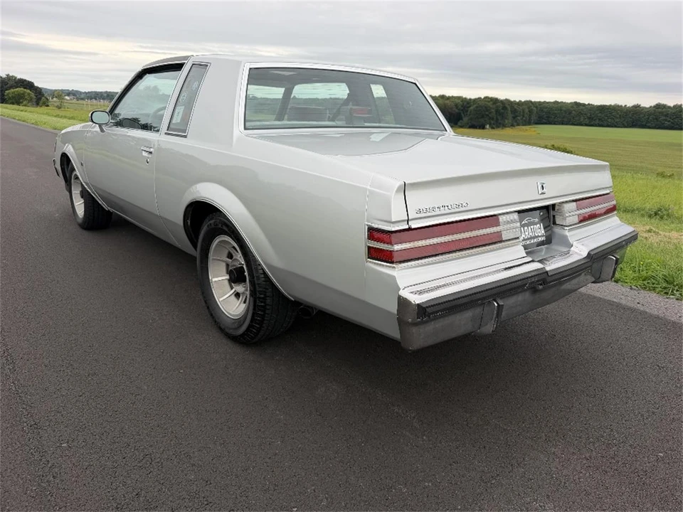 1987 Buick - Image 17 of 31