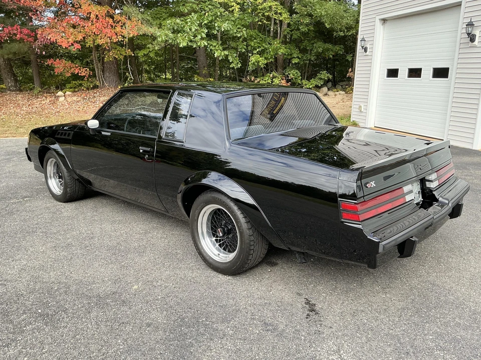 1987 Buick Grand National GNX - Image 25 of 31