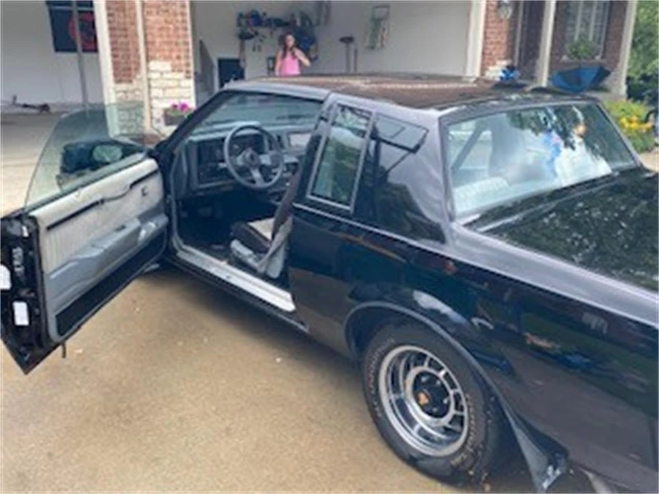 1987 Buick Grand National - Image 4 of 10