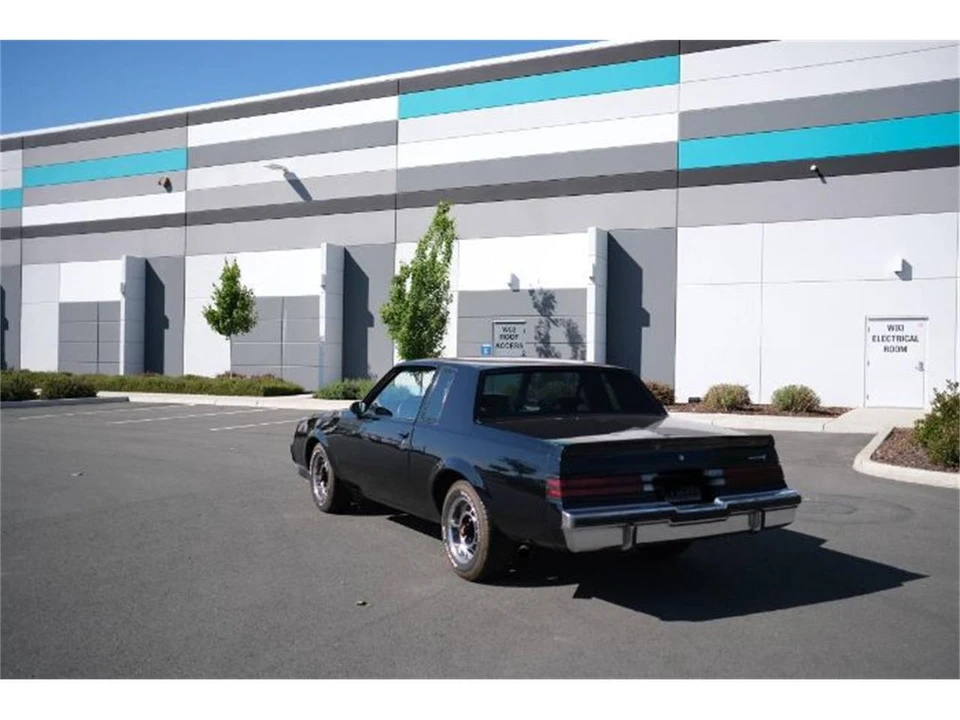 1987 Buick Grand National - Image 6 of 7