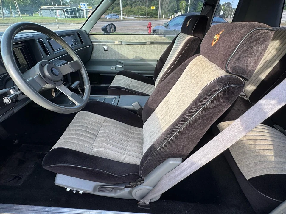 1987 Buick Grand National - Image 29 of 31