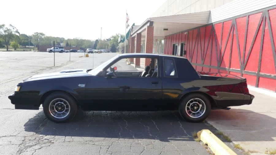 1987 Buick Grand National - Image 2 of 7