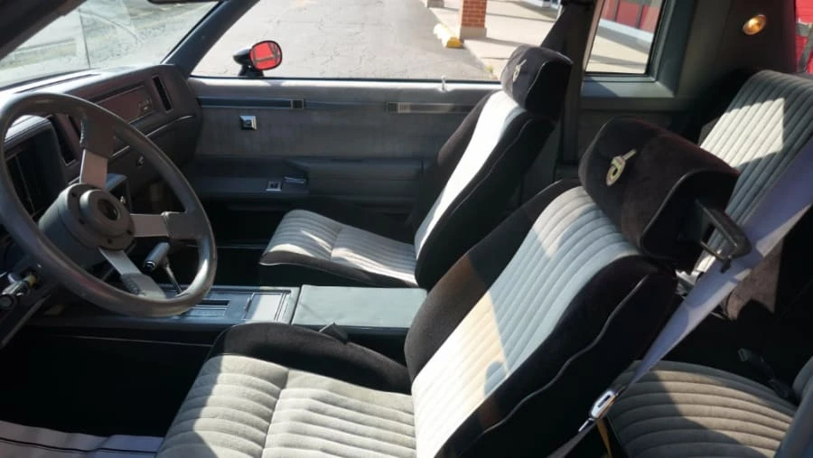 1987 Buick Grand National - Image 4 of 7