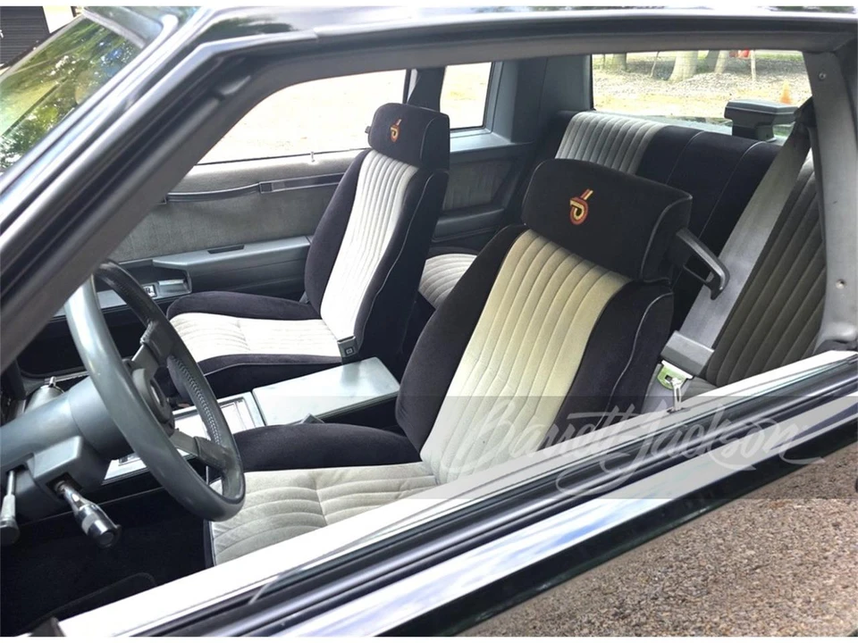 1987 Buick Grand National - Image 4 of 5