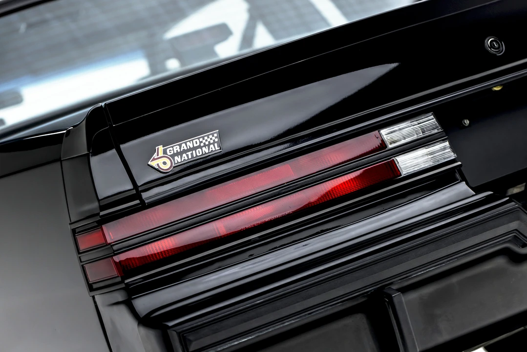 1987 Buick Grand National - Image 29 of 31