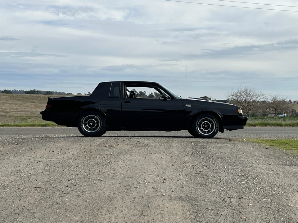 1987 Buick Grand National - Image 26 of 31