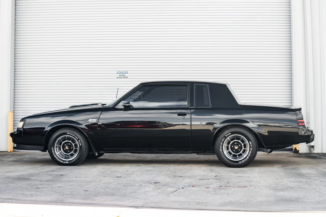 1987 Buick Grand National - Image 10 of 31
