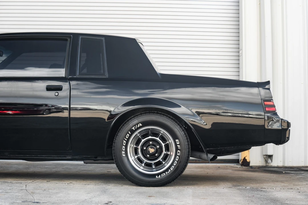 1987 Buick Grand National - Image 29 of 31