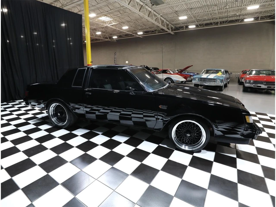 1987 Buick Grand National - Image 26 of 31
