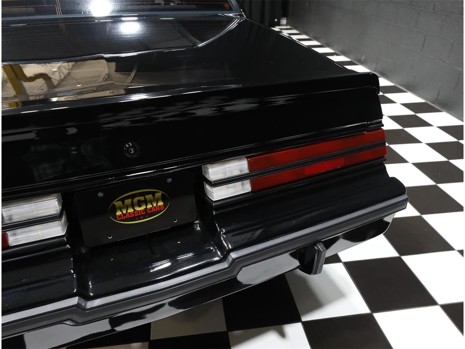 1987 Buick Grand National - Image 28 of 31