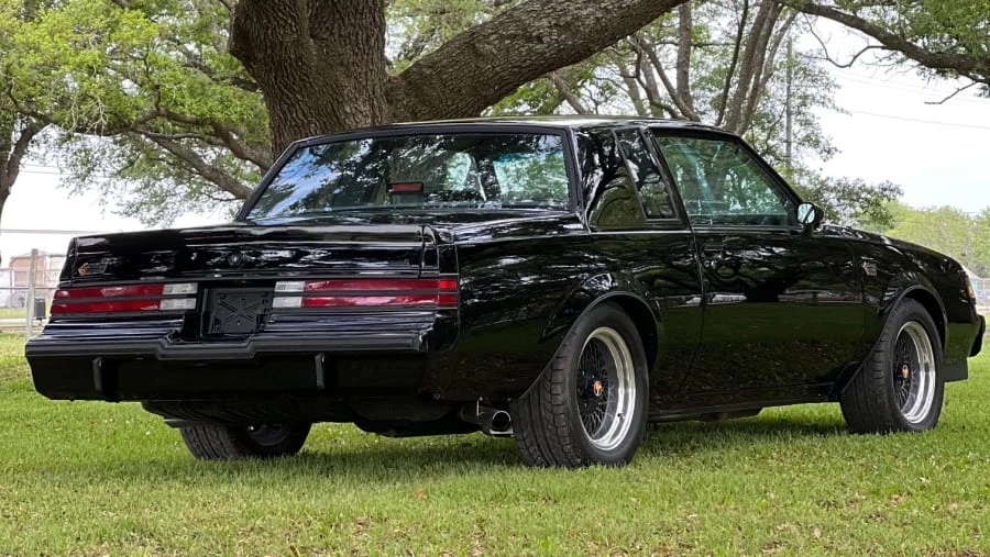 1987 Buick Grand National - Image 18 of 18