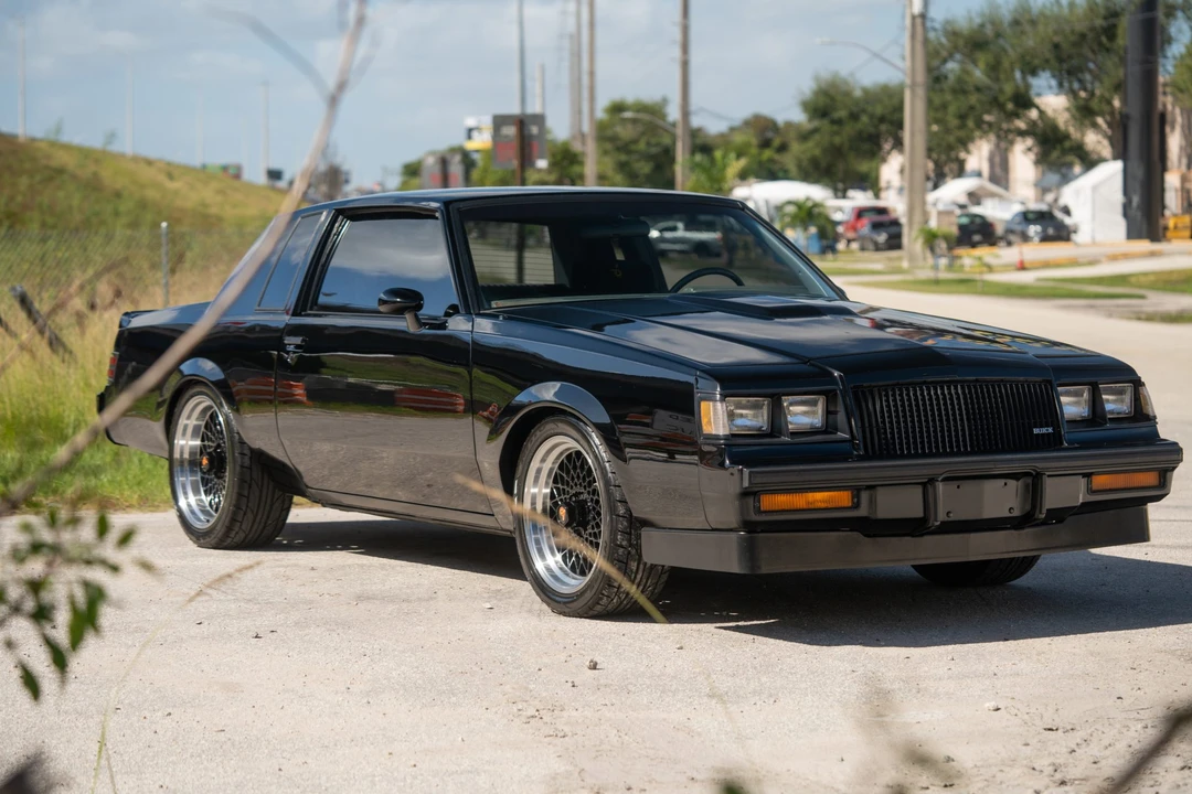 1987 Buick Grand National - Image 26 of 31