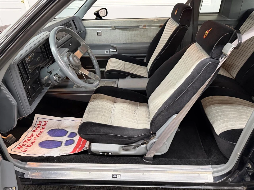 1987 Buick Grand National - Image 26 of 31