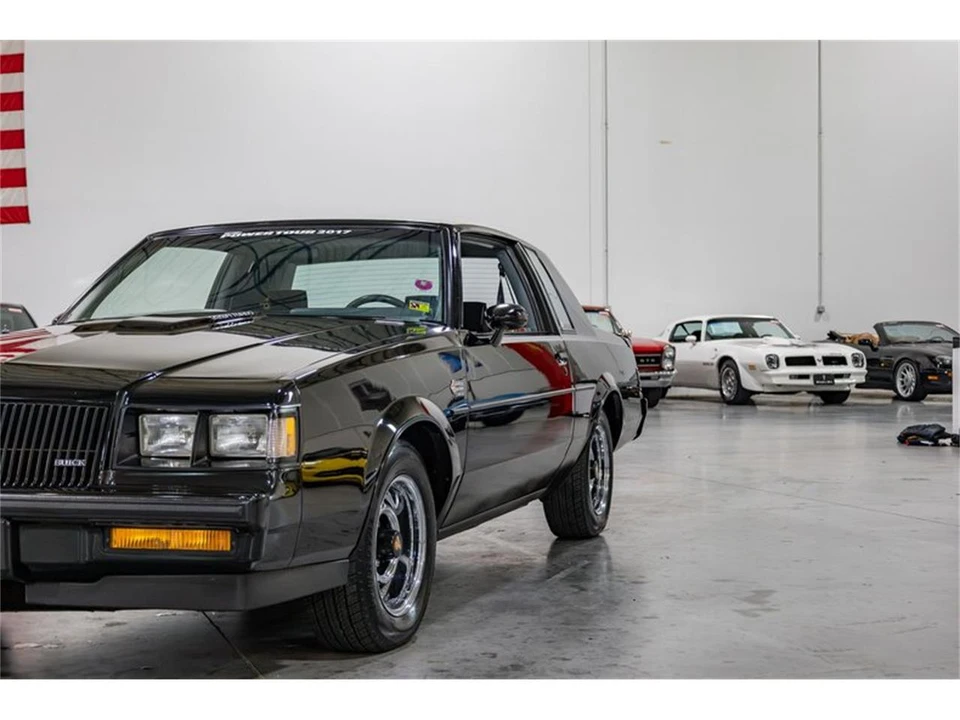 1987 Buick Grand National - Image 28 of 31