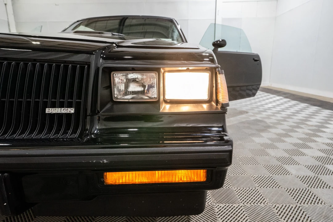 1987 Buick Grand National - Image 10 of 31