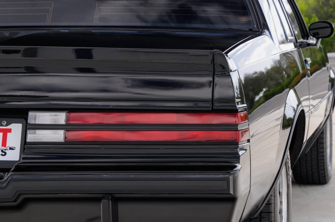 1987 Buick Grand National - Image 28 of 31