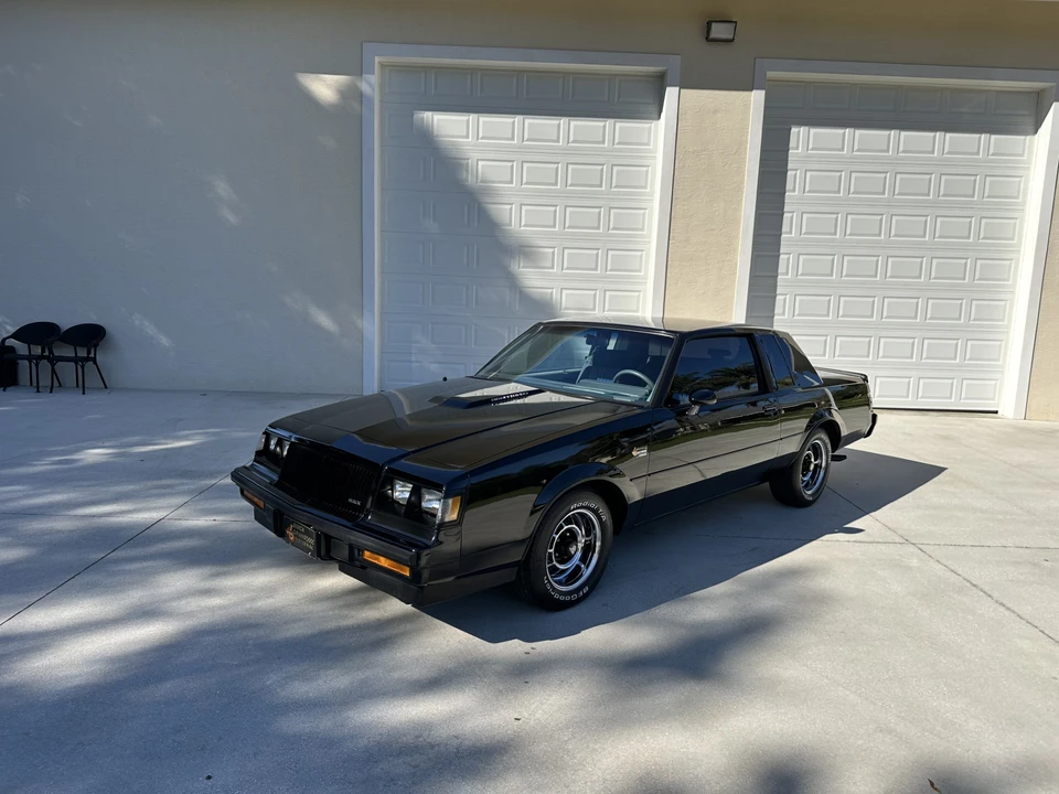 1987 Buick Grand National - Image 2 of 31