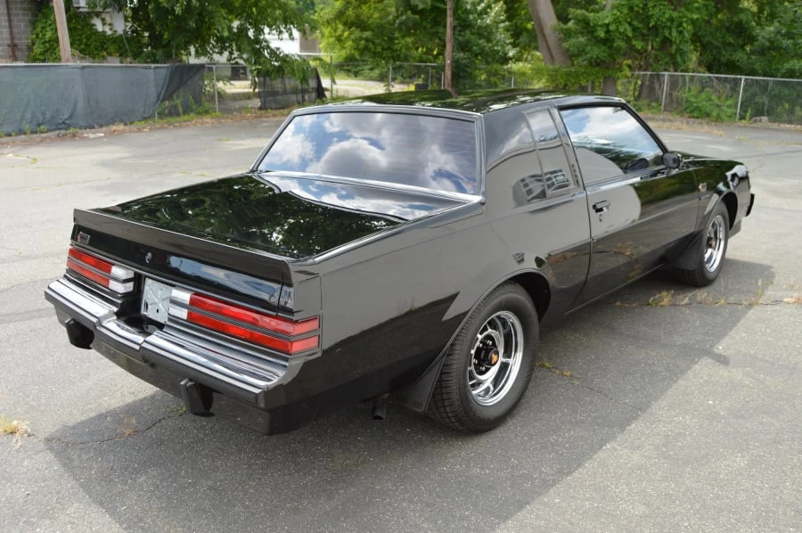 1987 Buick Grand National - Image 9 of 10