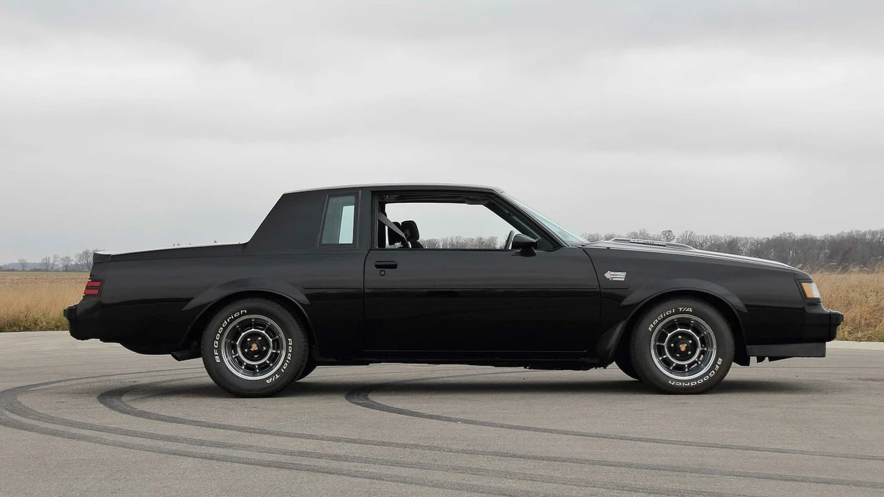 1987 Buick Grand National - Image 2 of 23