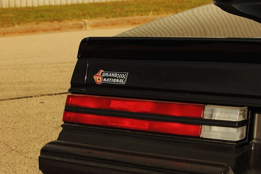 1987 Buick Grand National - Image 10 of 11