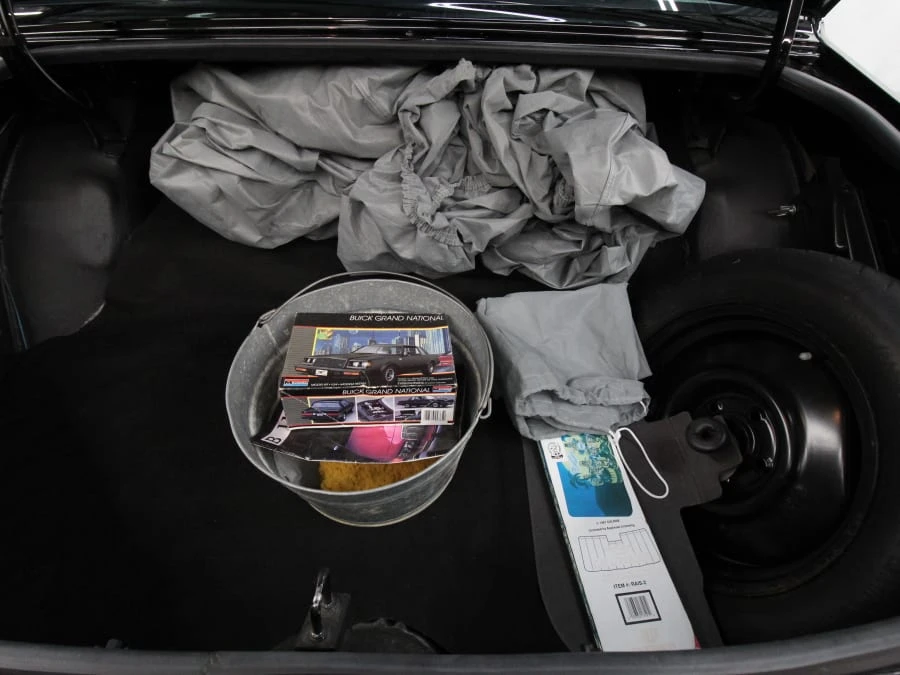 1987 Buick Grand National - Image 27 of 28