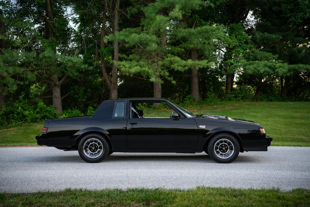 1987 Buick Grand National - Image 29 of 31