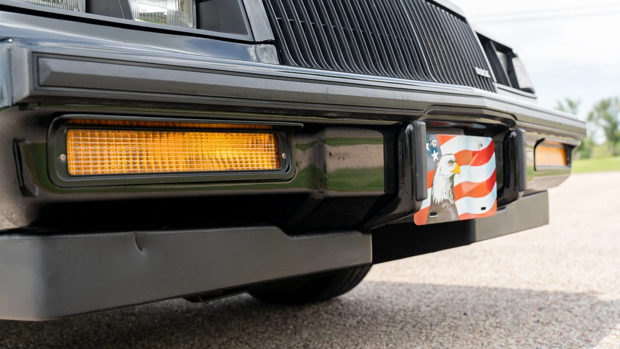 1987 Buick Grand National - Image 10 of 31
