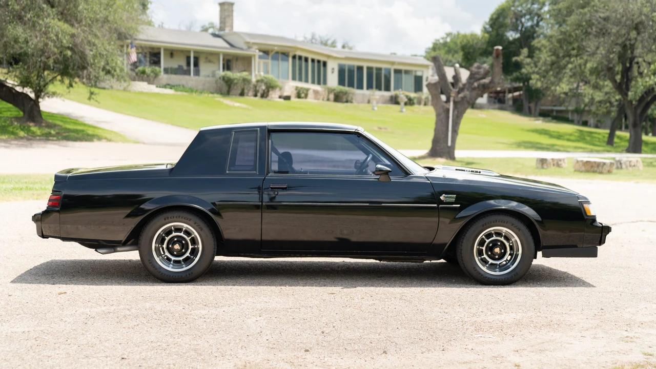 1987 Buick Grand National - Image 7 of 31