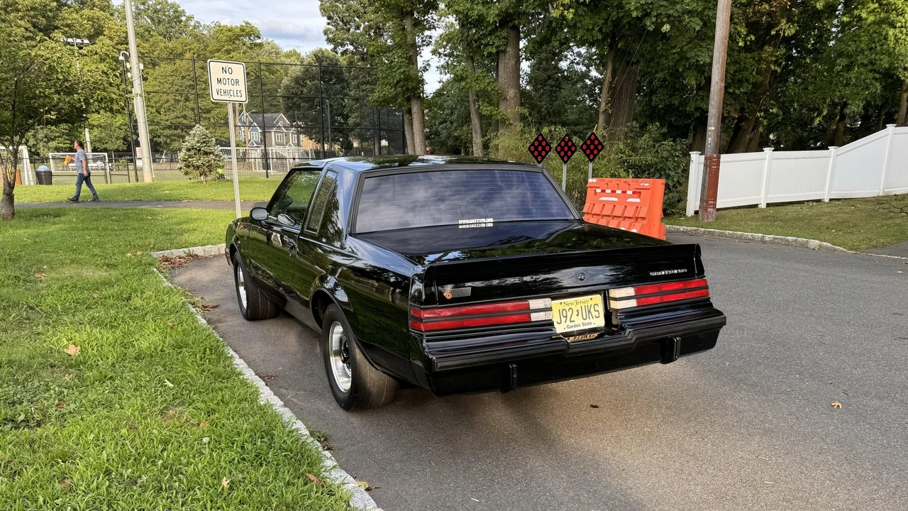 1987 Buick Grand National - Image 21 of 31