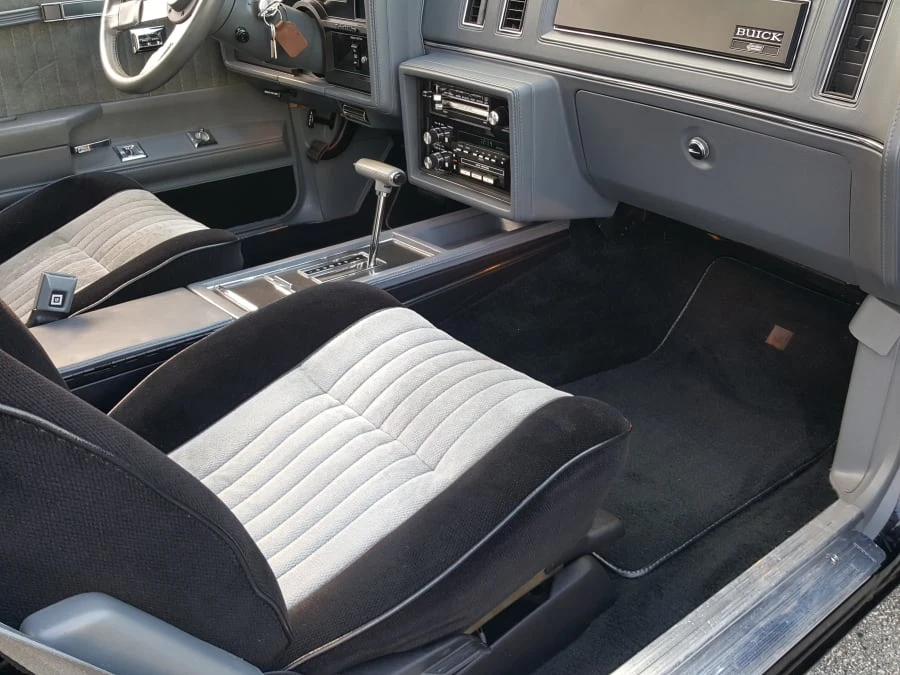 1987 Buick Grand National - Image 4 of 10