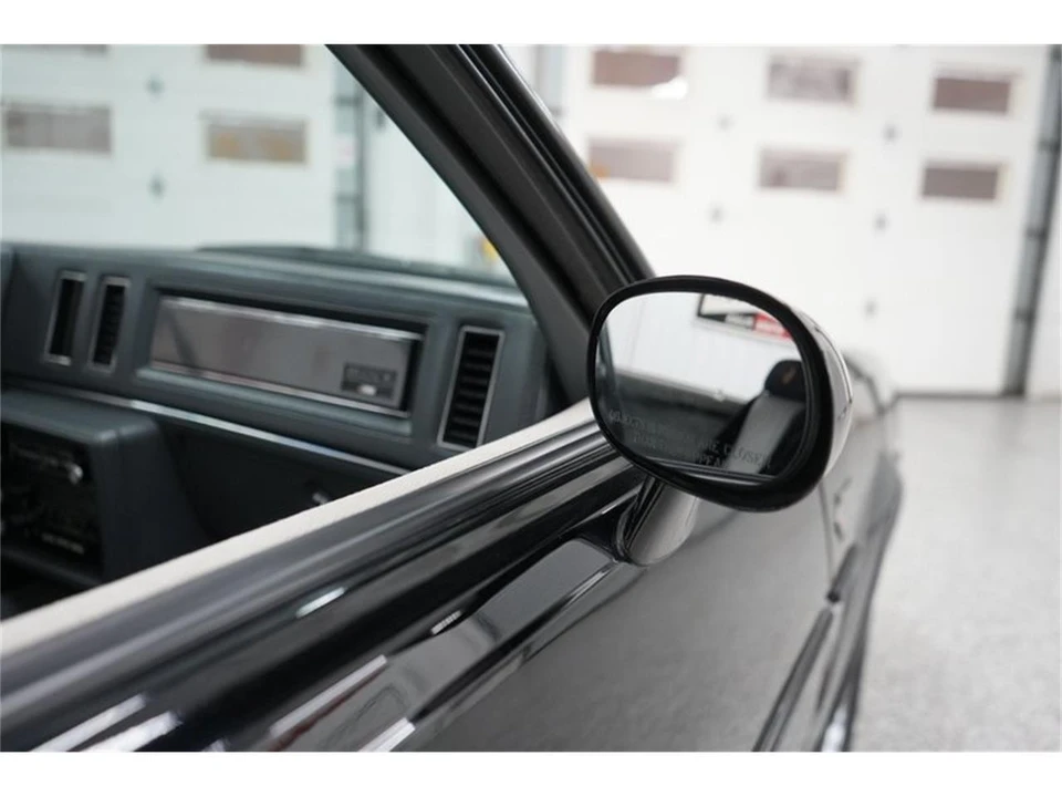 1987 Buick Grand National - Image 25 of 31