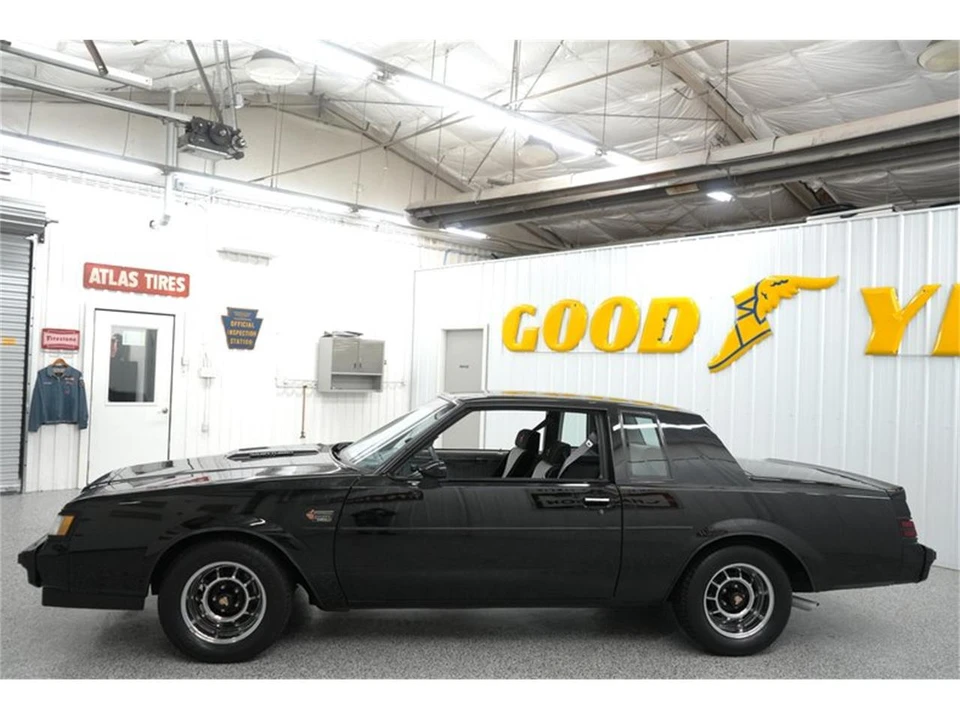 1987 Buick Grand National - Image 5 of 31