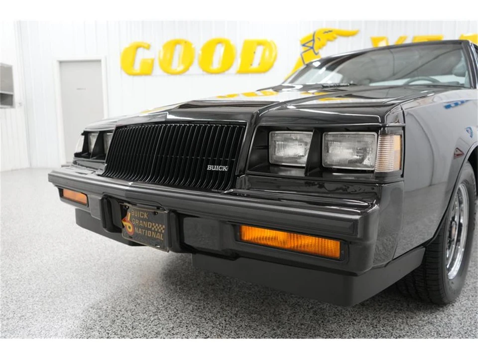 1987 Buick Grand National - Image 29 of 31