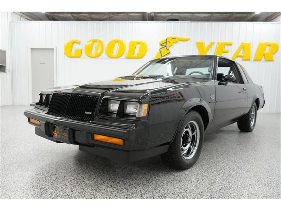 1987 Buick Grand National - Image 2 of 31