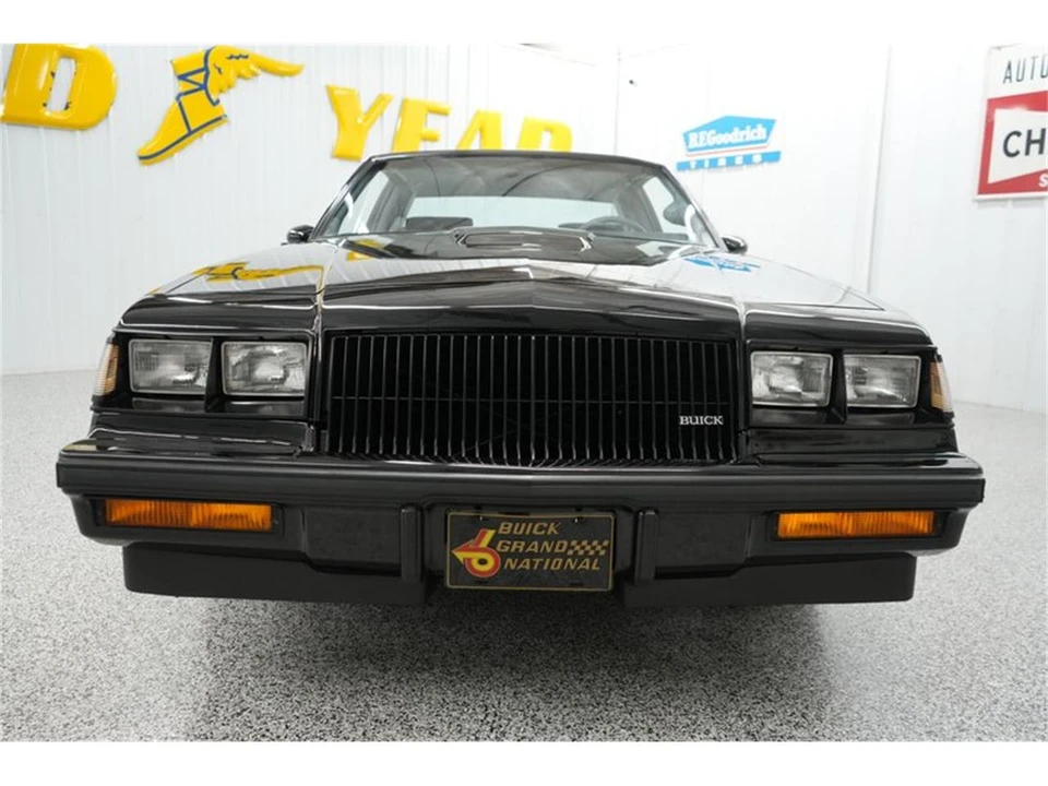 1987 Buick Grand National - Image 28 of 31