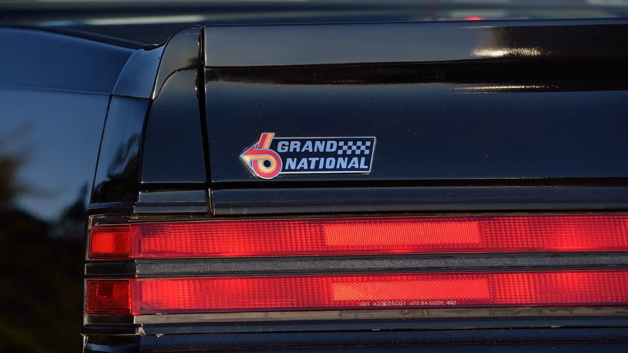 1987 Buick Grand National - Image 11 of 31
