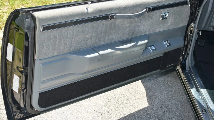 1987 Buick Grand National - Image 5 of 12