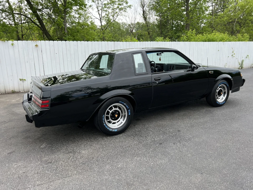 1987 Buick Grand National - Image 24 of 31
