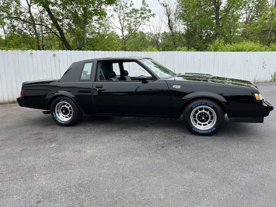 1987 Buick Grand National - Image 29 of 31