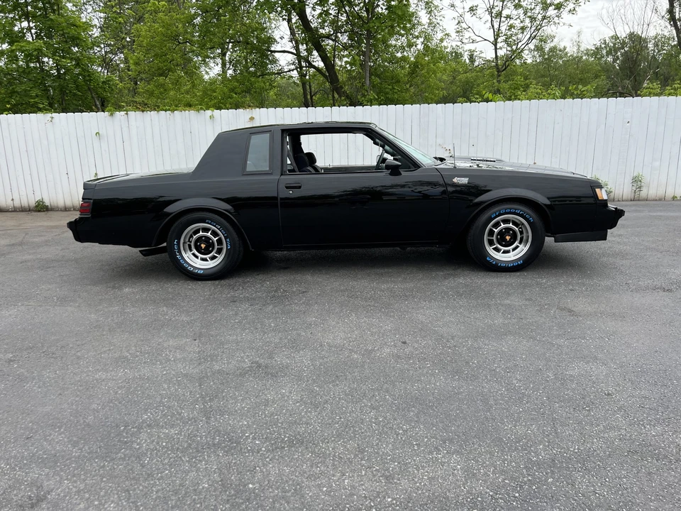 1987 Buick Grand National - Image 26 of 31